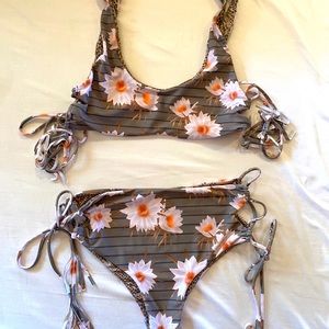 Acacia Dragon Stripe Hunter and Murray set